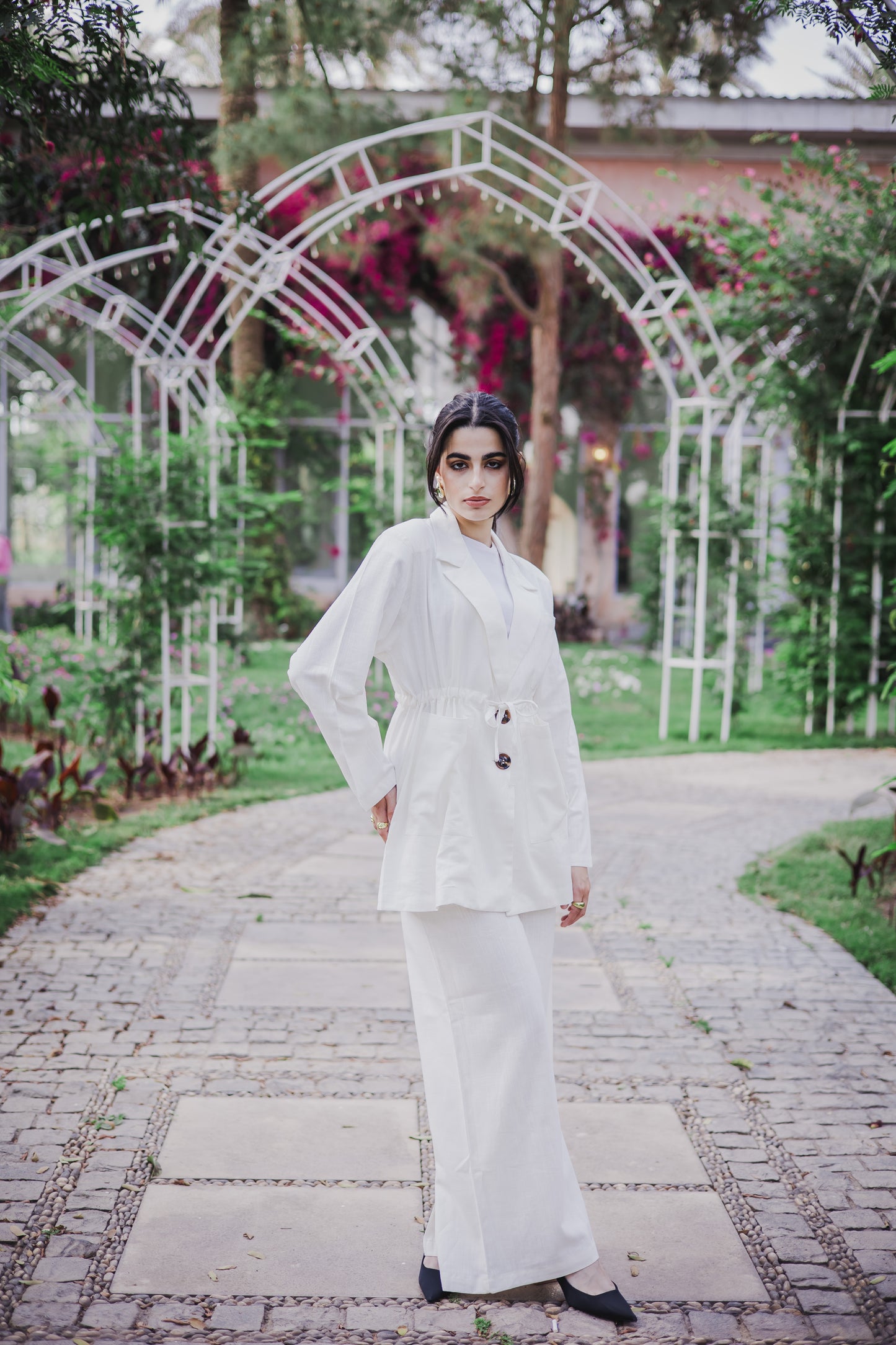 Linea blazer set in off white