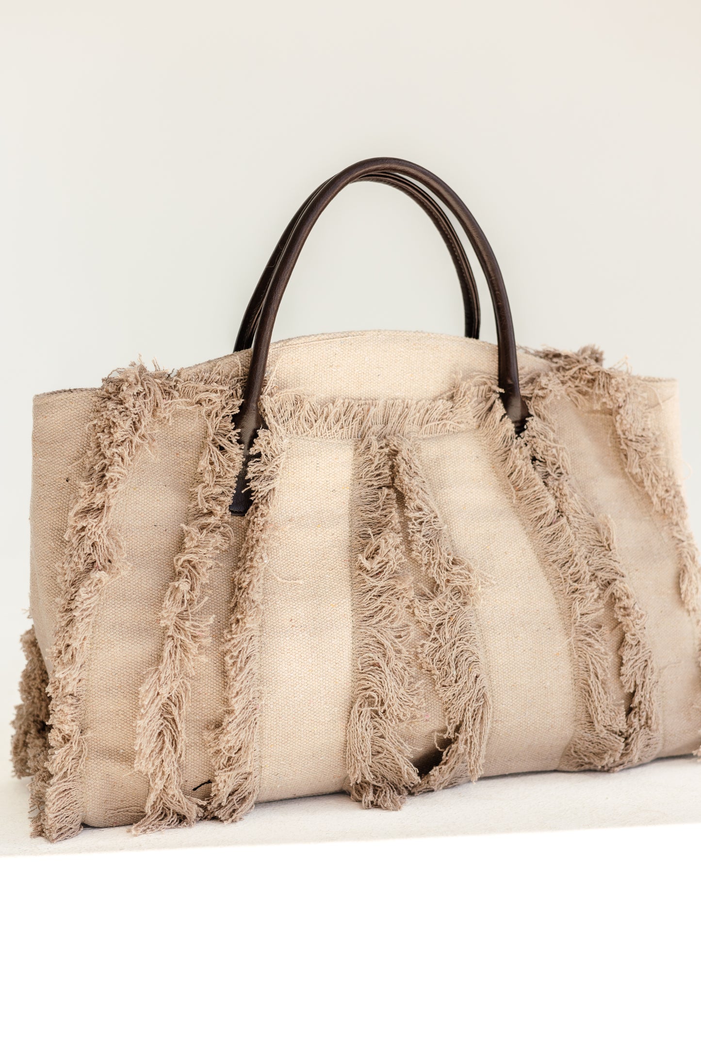 Maison Fringes bag in Olive