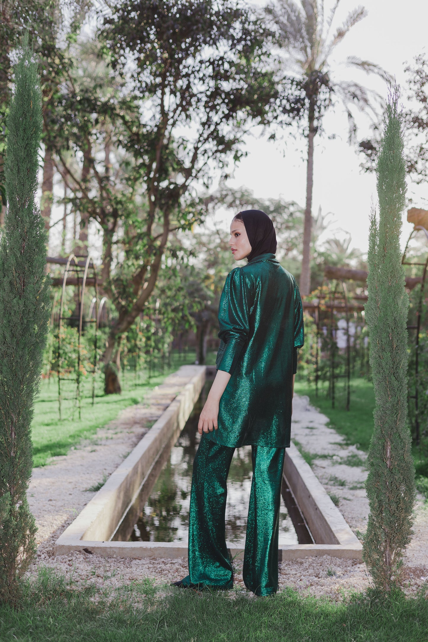 Shimmer blazer set in green