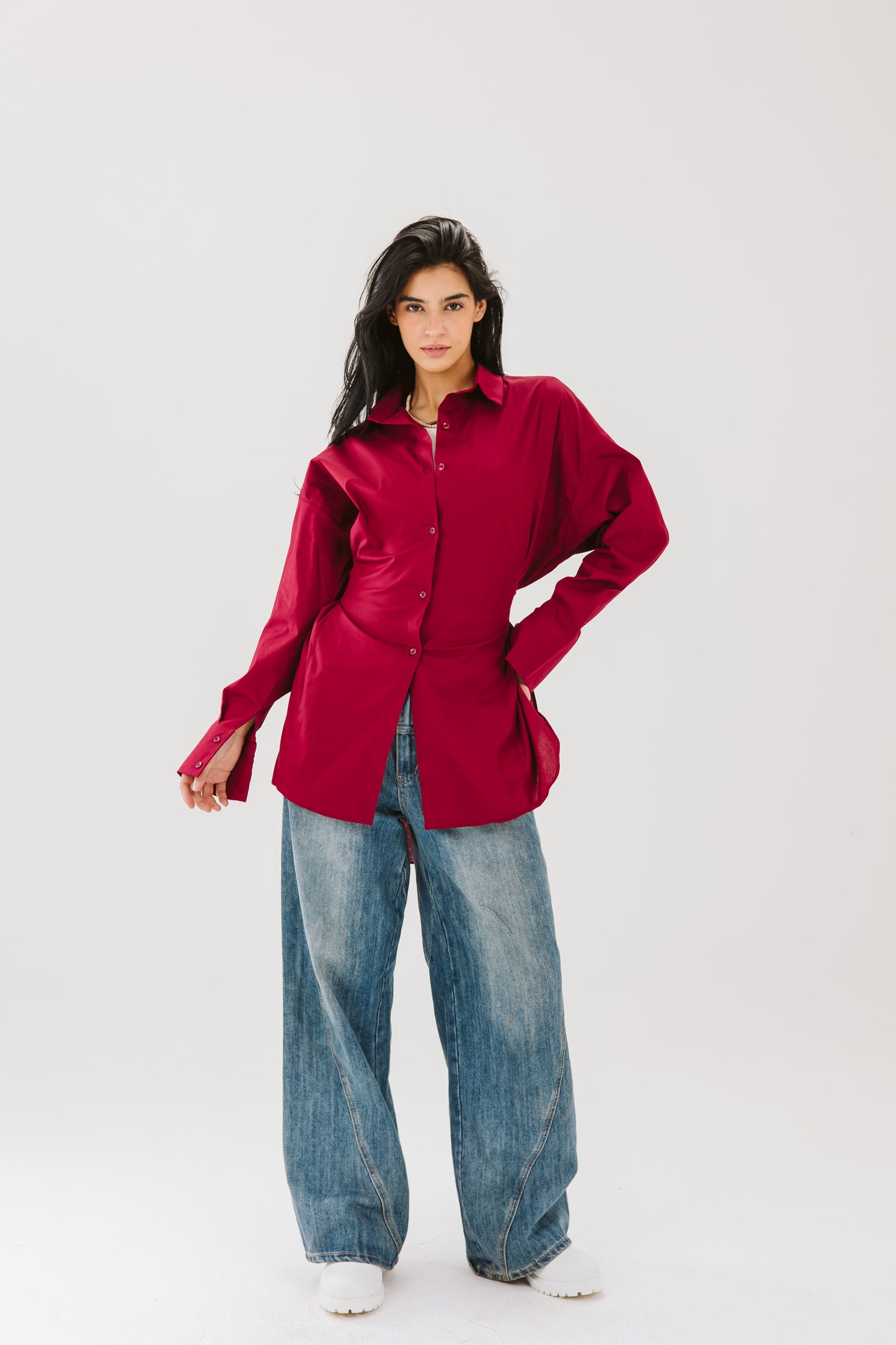 Ribbon chemise in maroon.