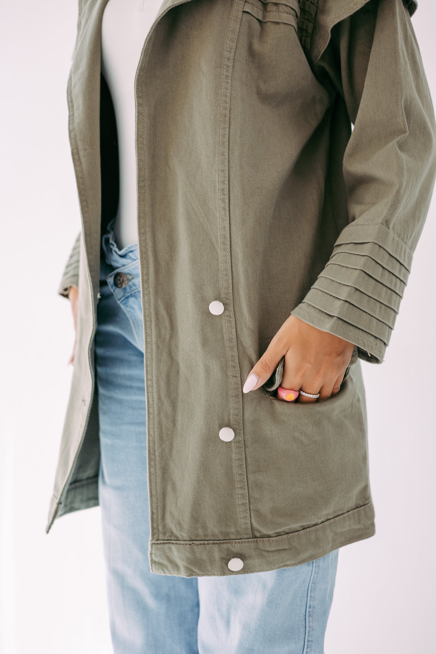 The ruffle denim in olive