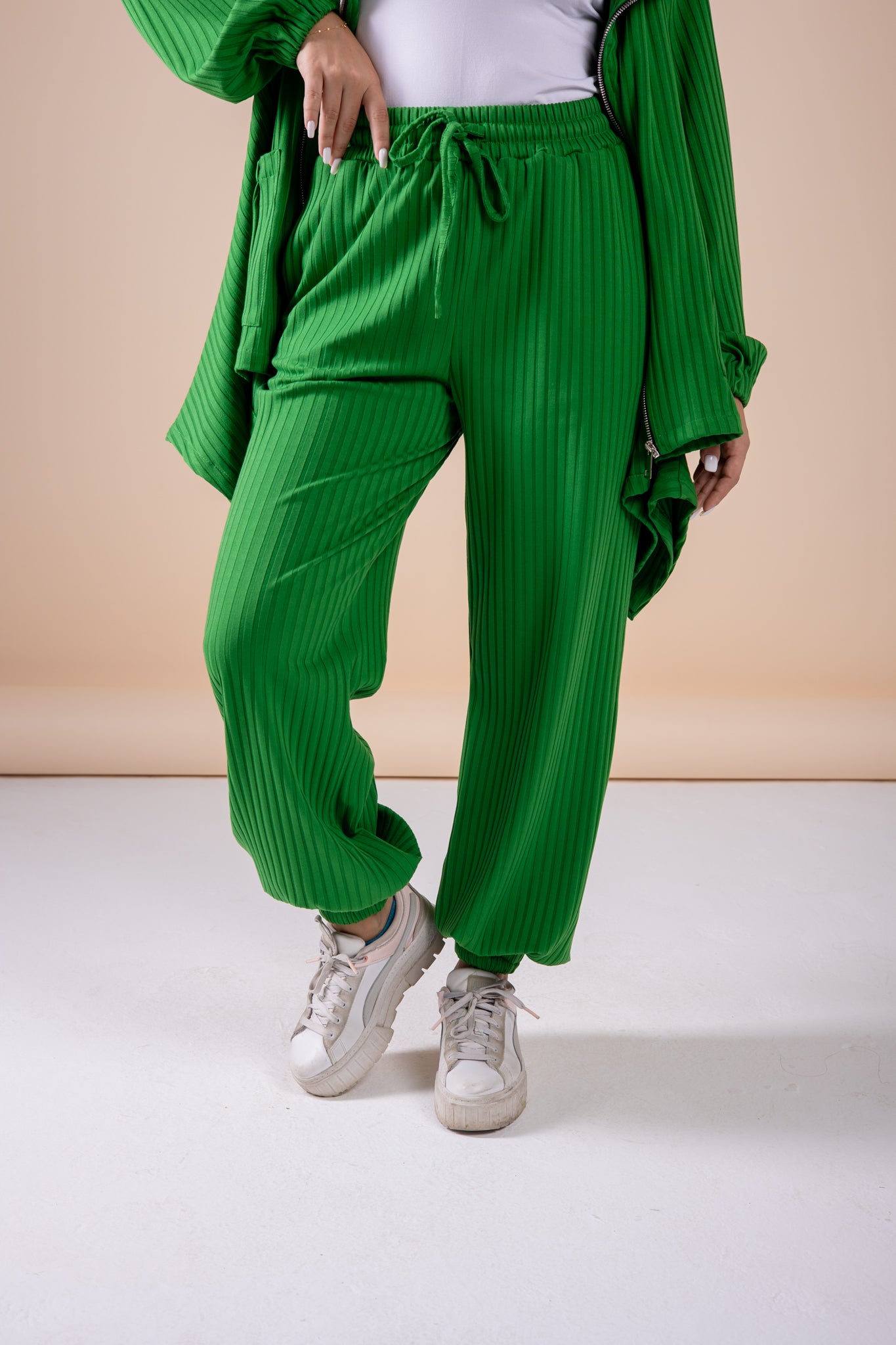 The asymmetrical set in green