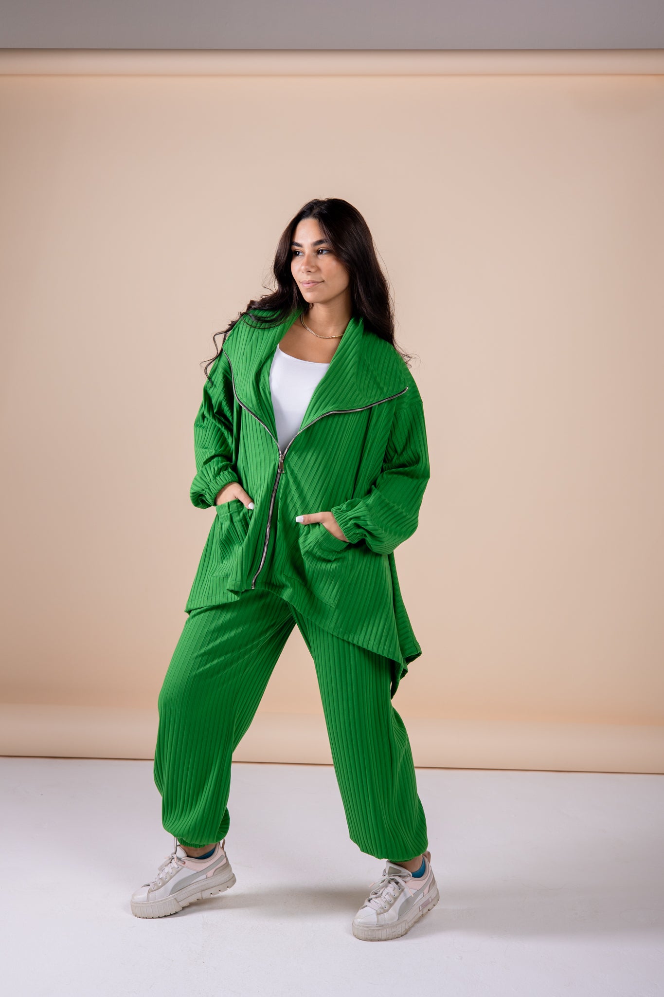 The asymmetrical set in green