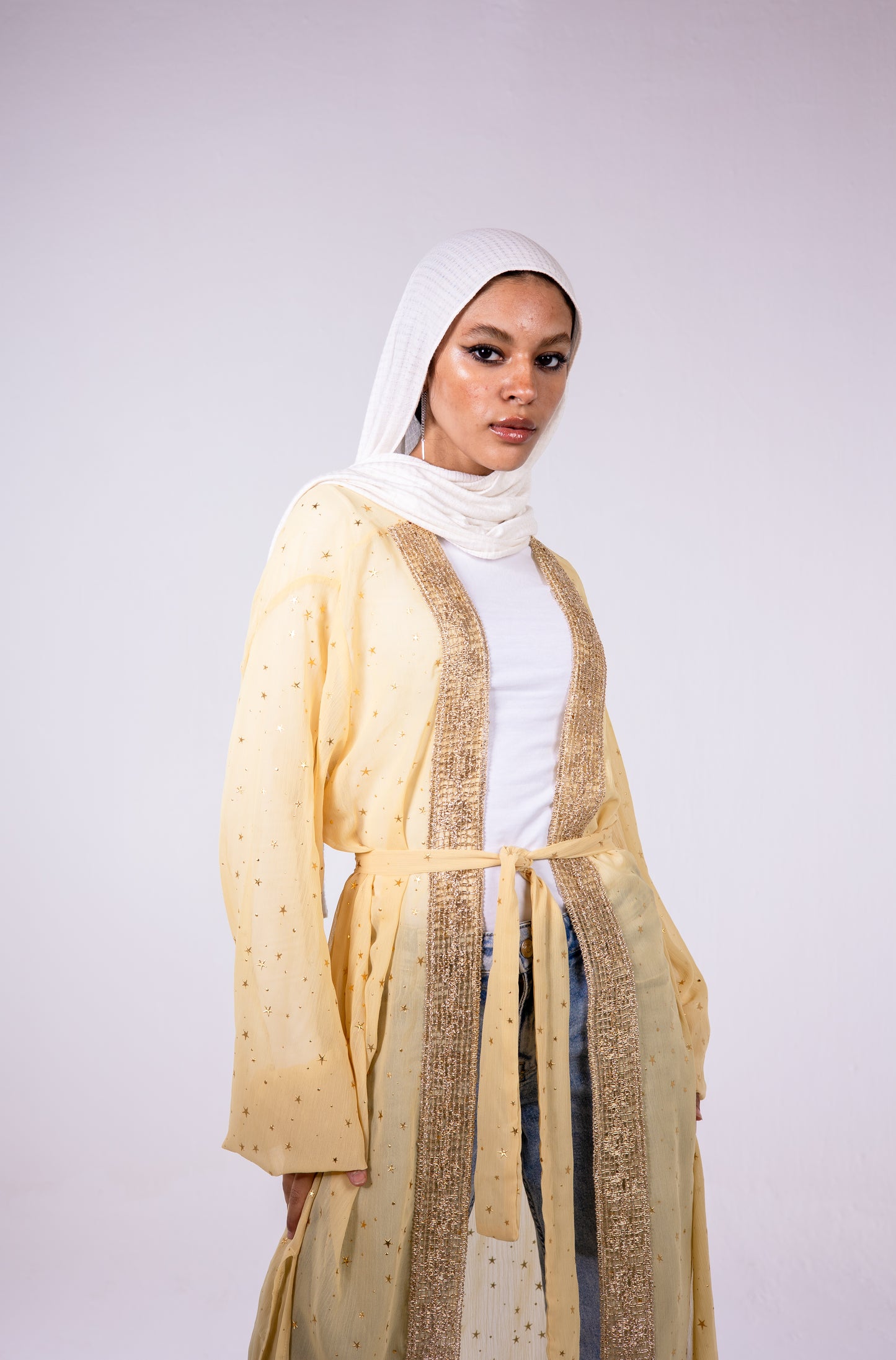 Leading lady stars kaftan in yellow