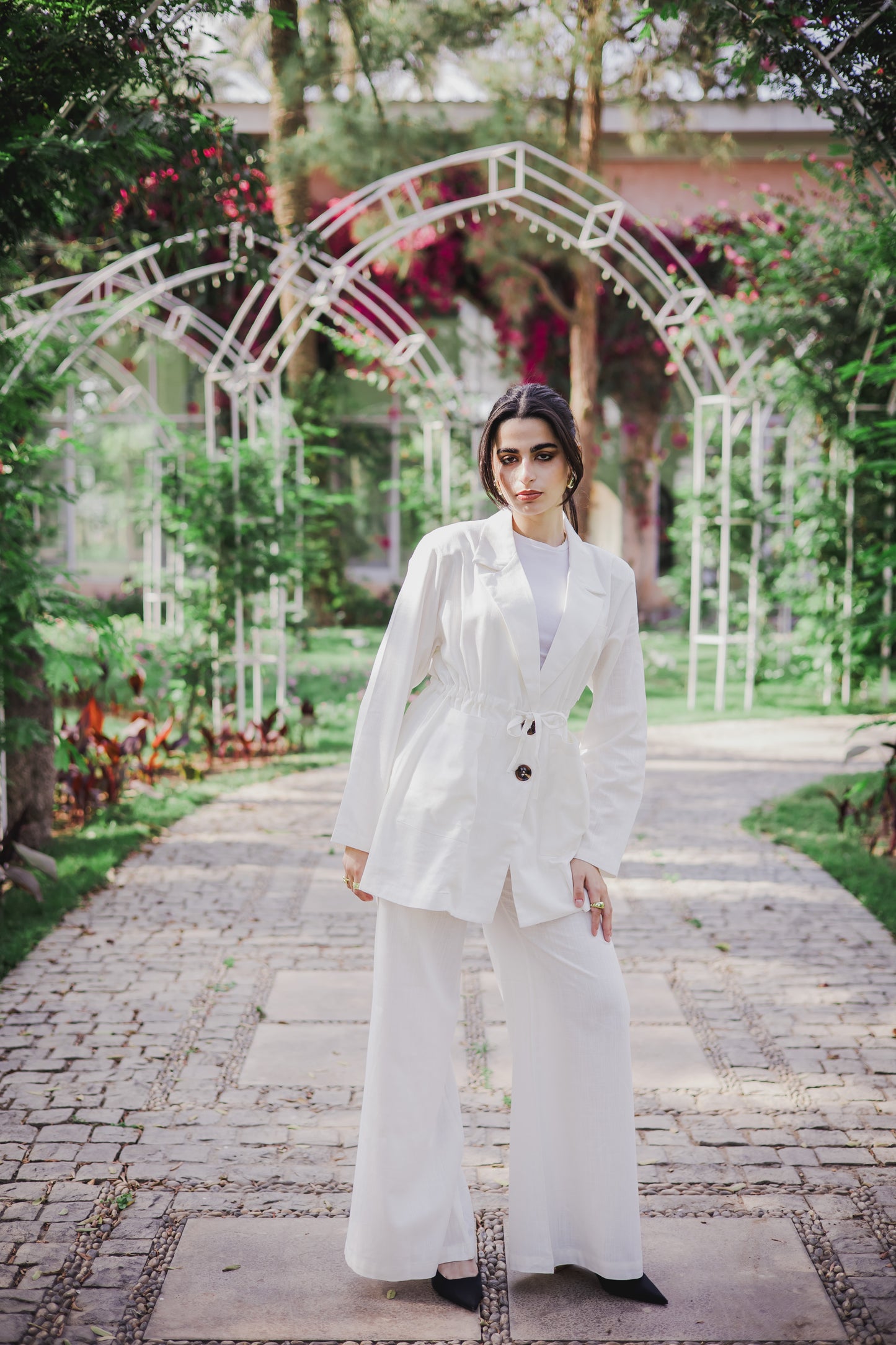 Linea blazer set in off white