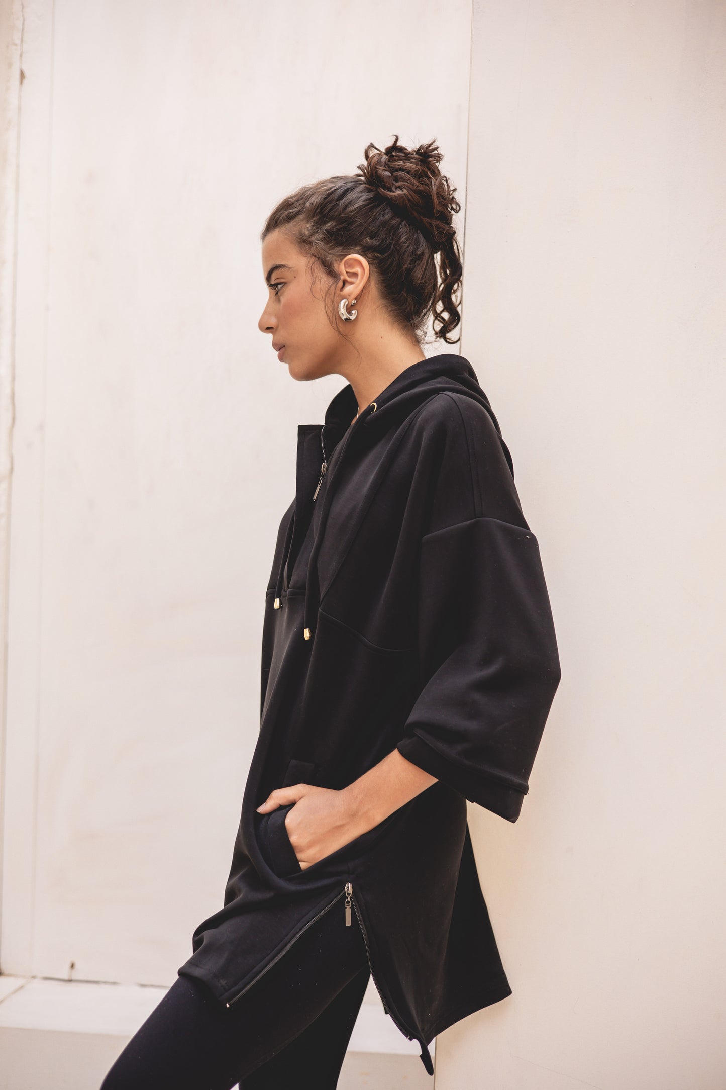 Core Zip breezy top in black