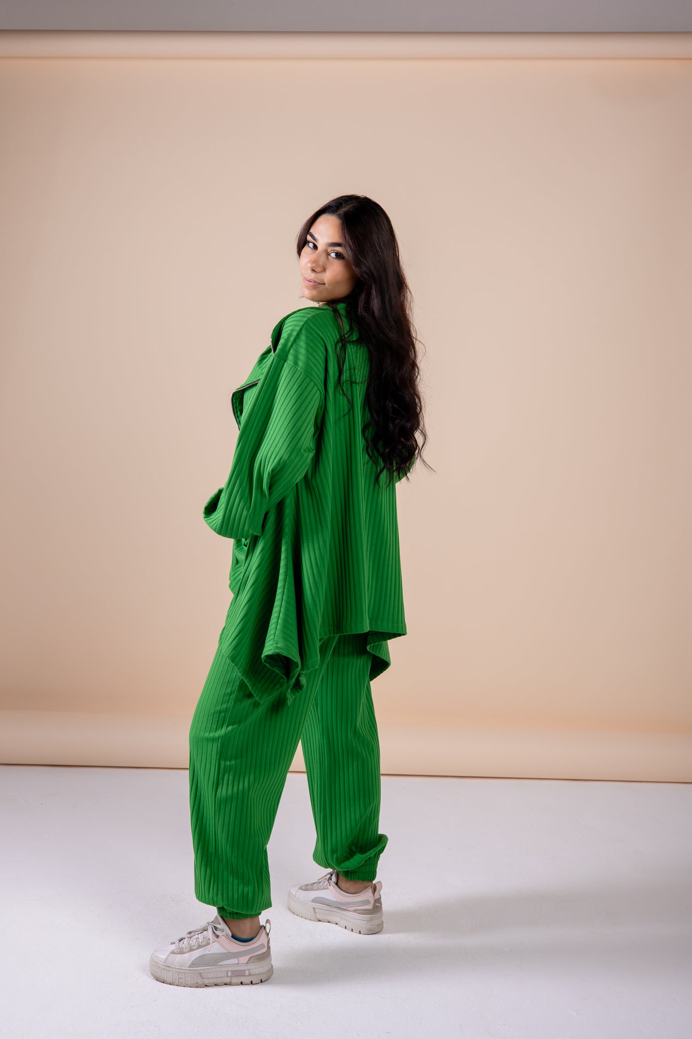 The asymmetrical set in green