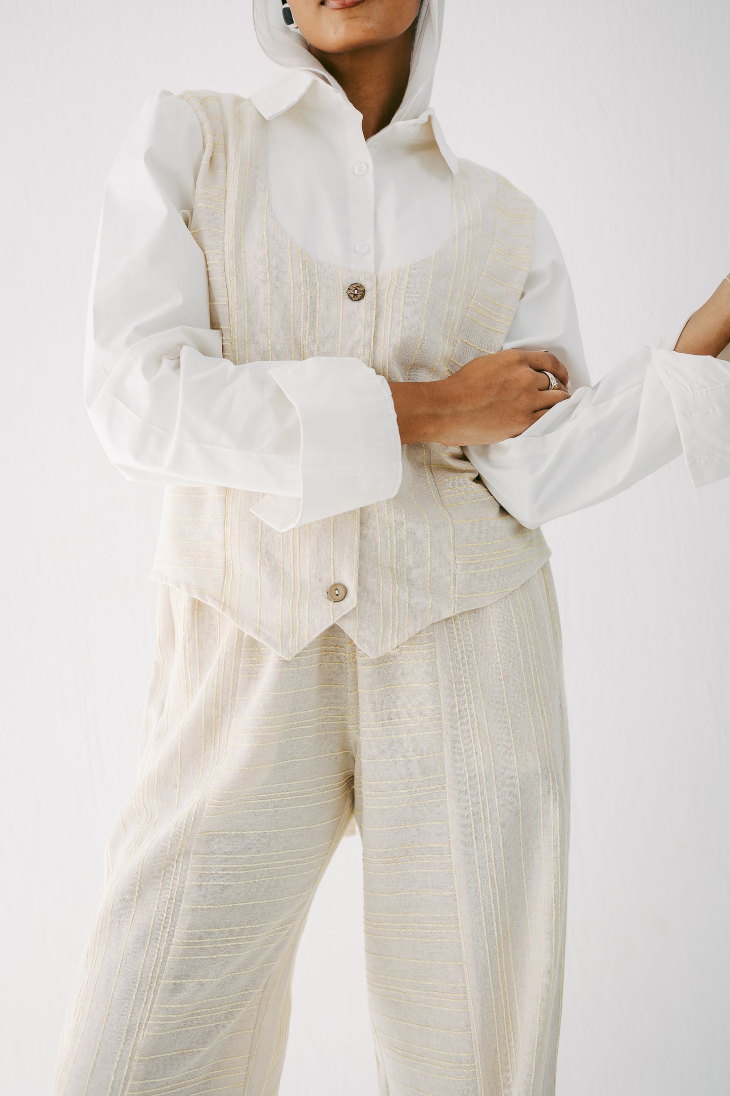 The vest set in yellow