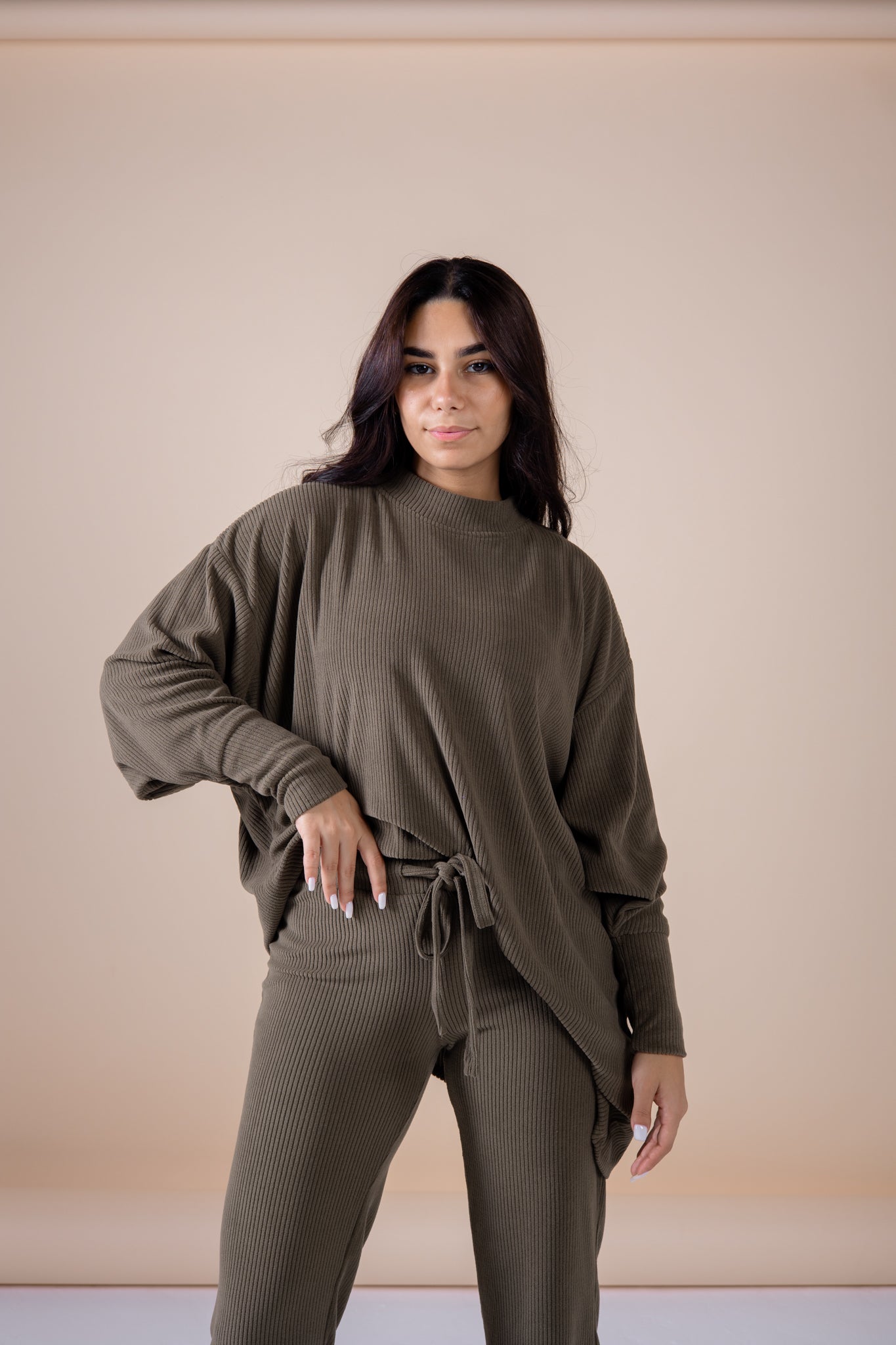 The velvet set in olive (Pre order)