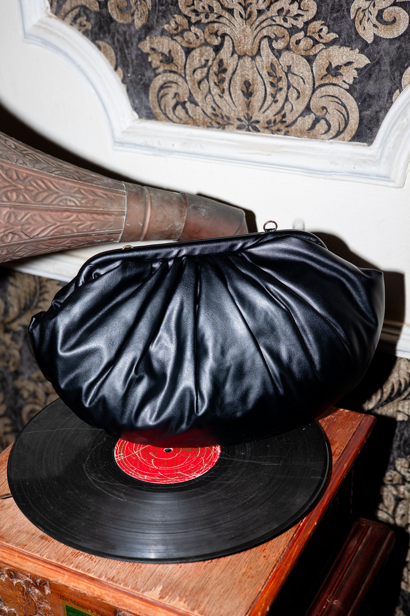 Statement clutch in black (Pre order)