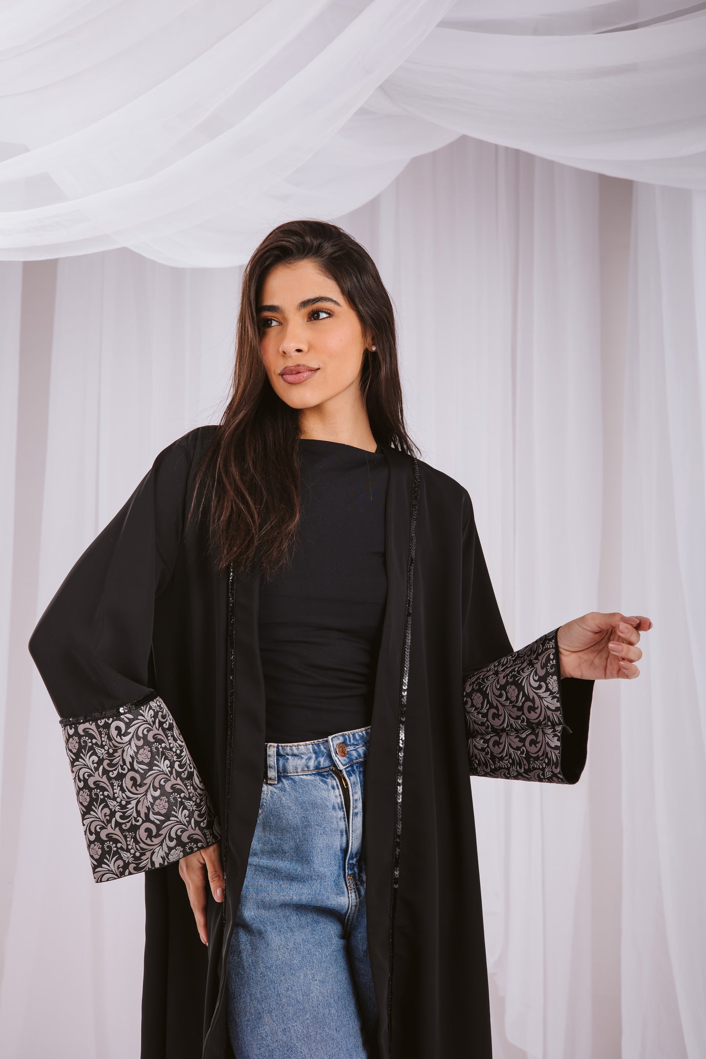 Zahra kaftan in black