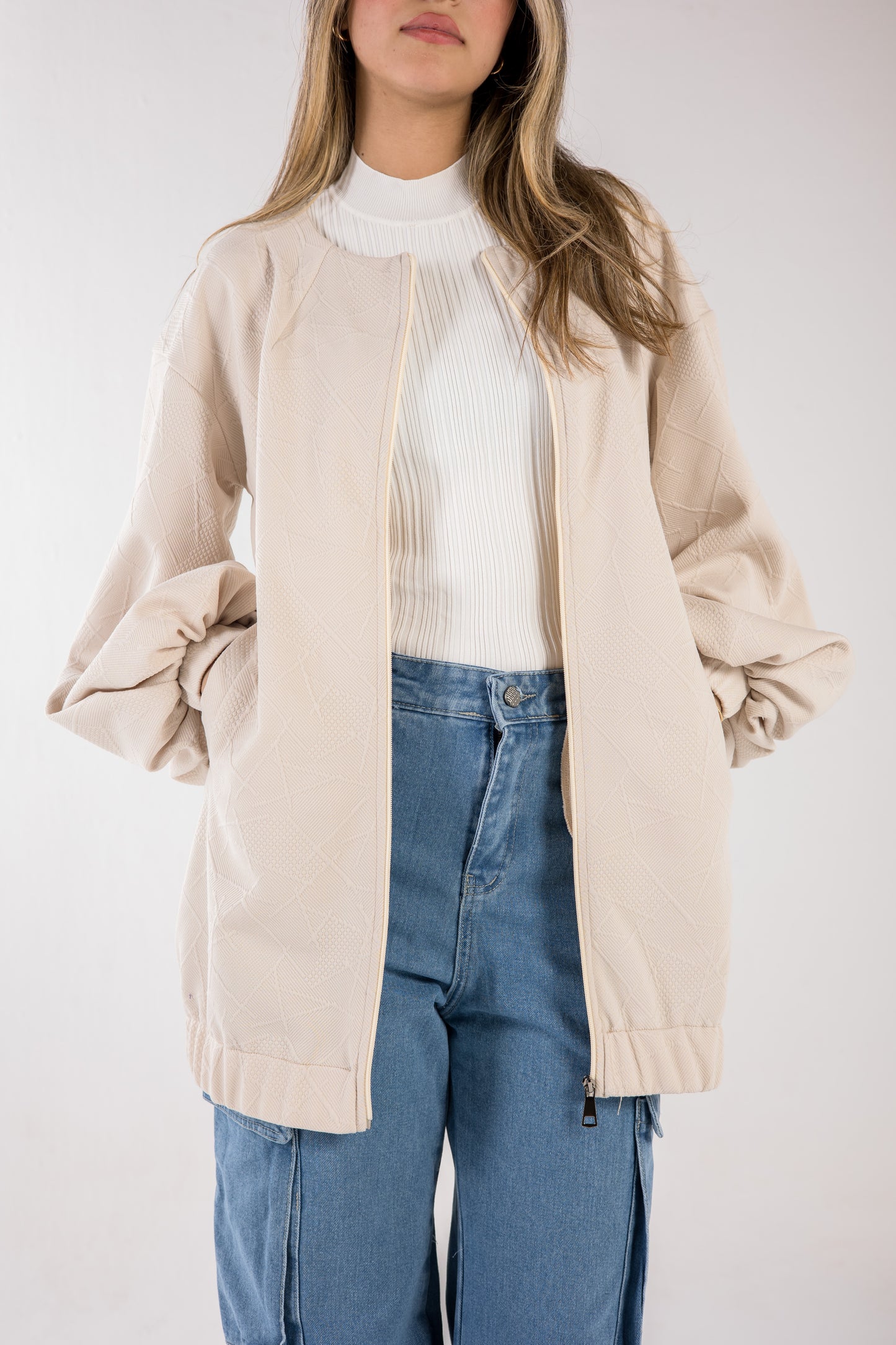 The pocket jacket in beige