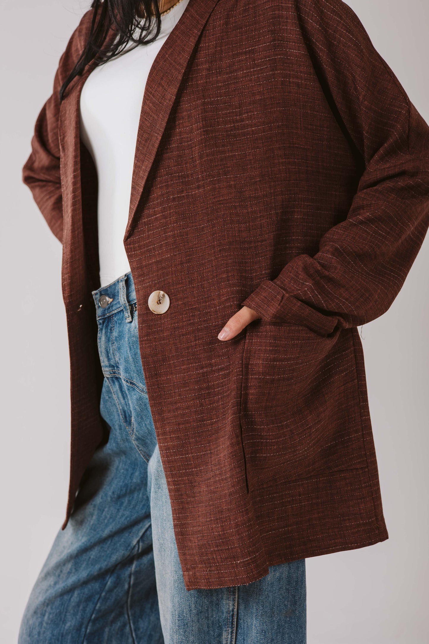 Not so serious blazer in brown.