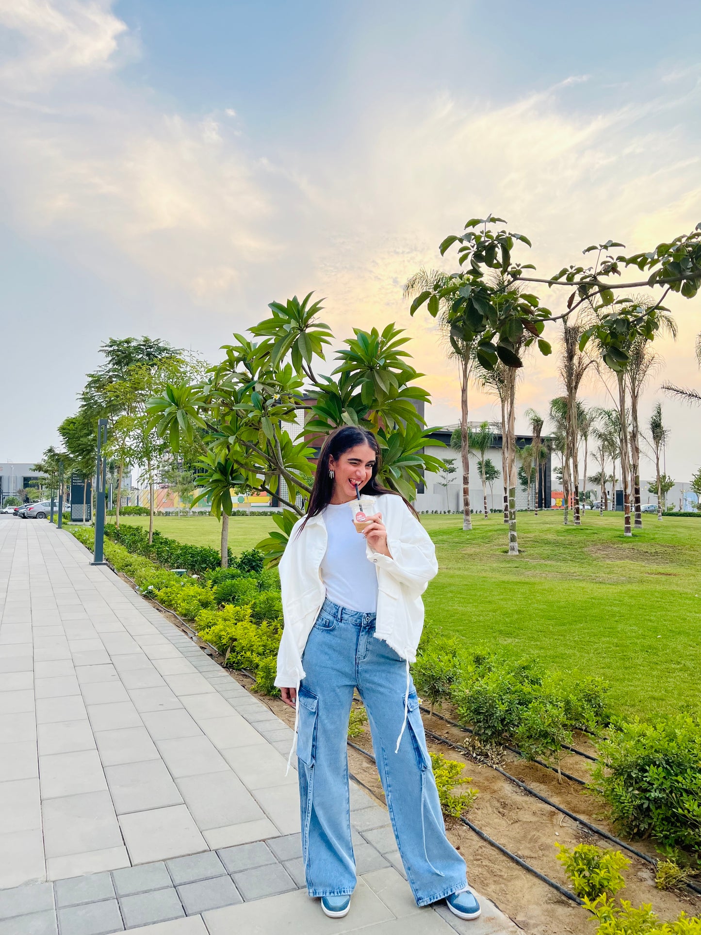 Cargo denim pants