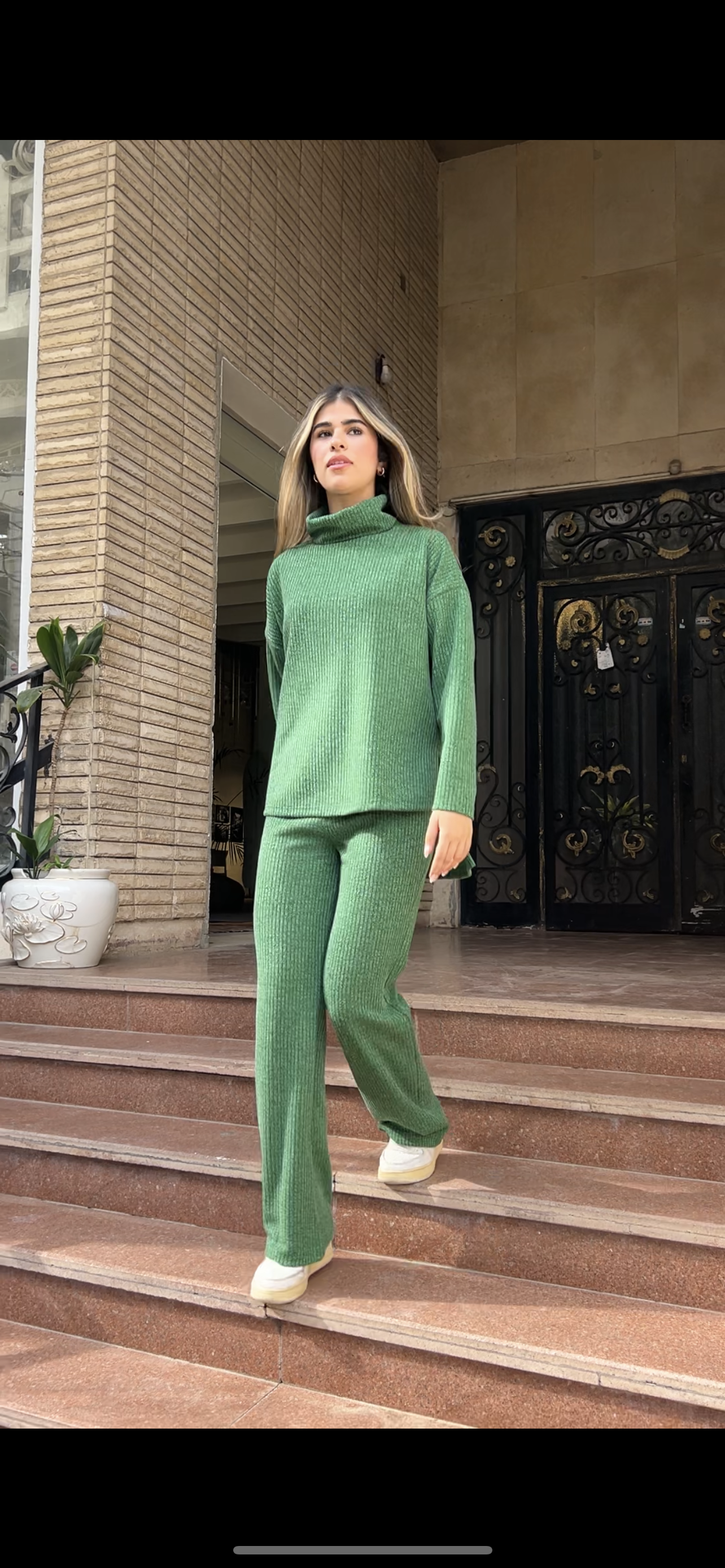 Roma set in green