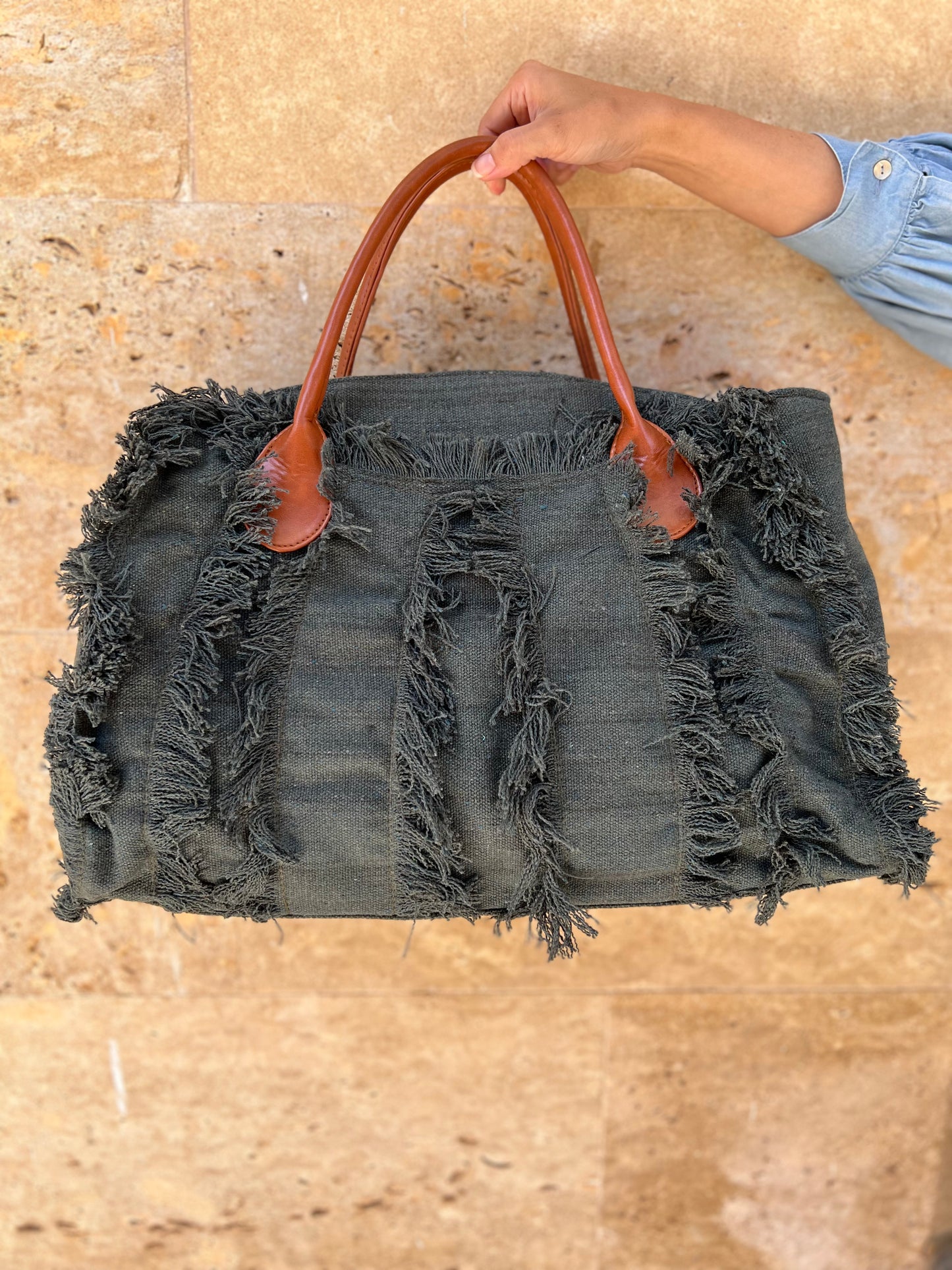 Maison Fringes bag in Olive