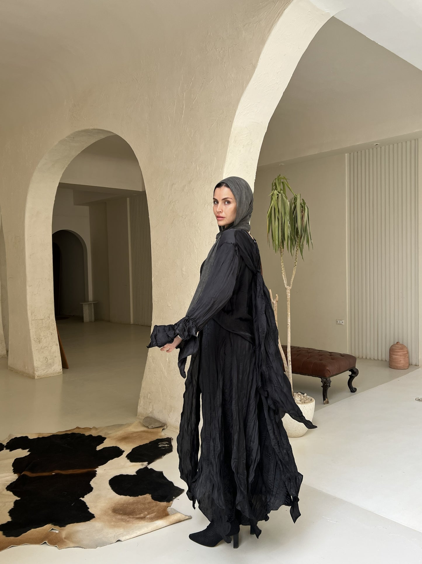 Satin plisse set in Black