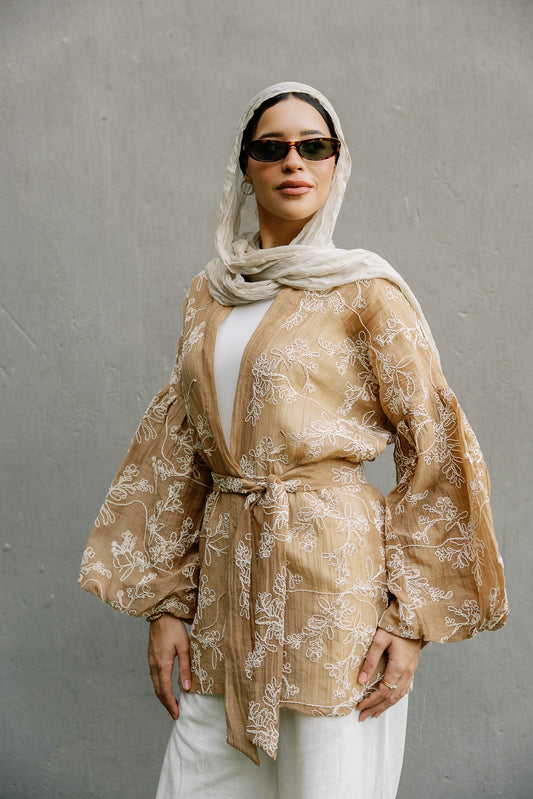Puffy embroidered cardigan in Café