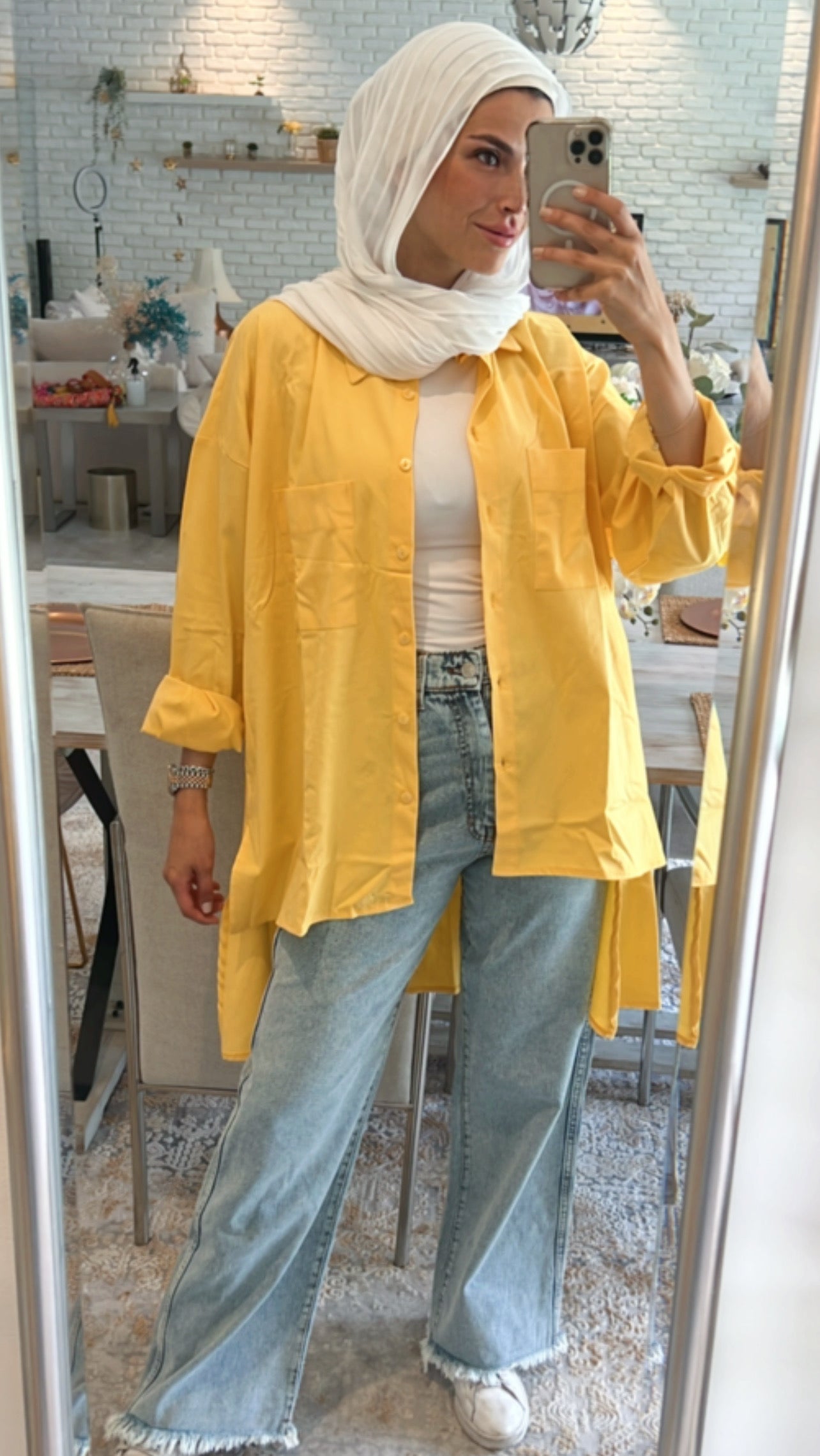 The pocket chemise in yellow
