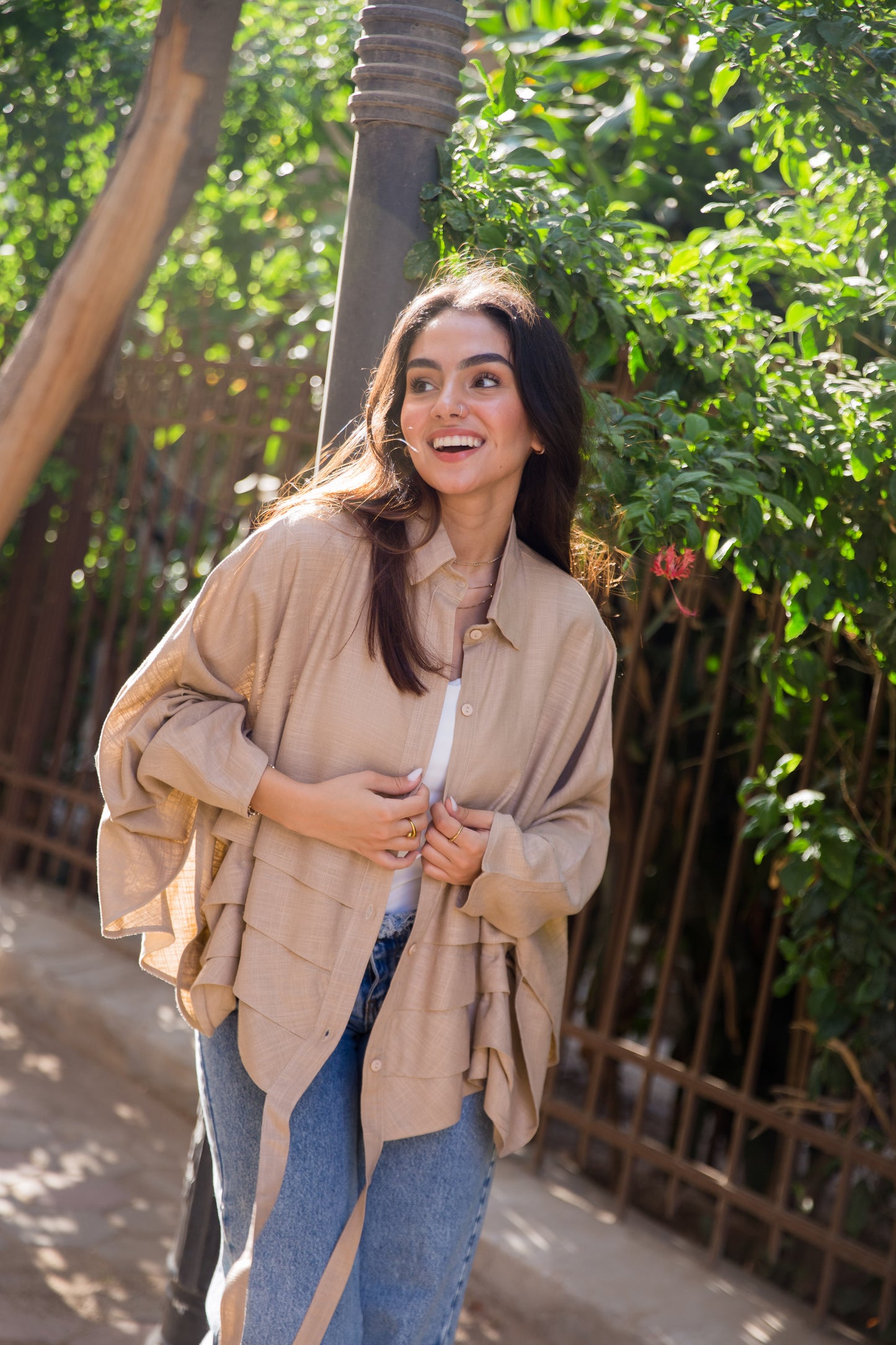 The ruffle linen chemise in CAFE