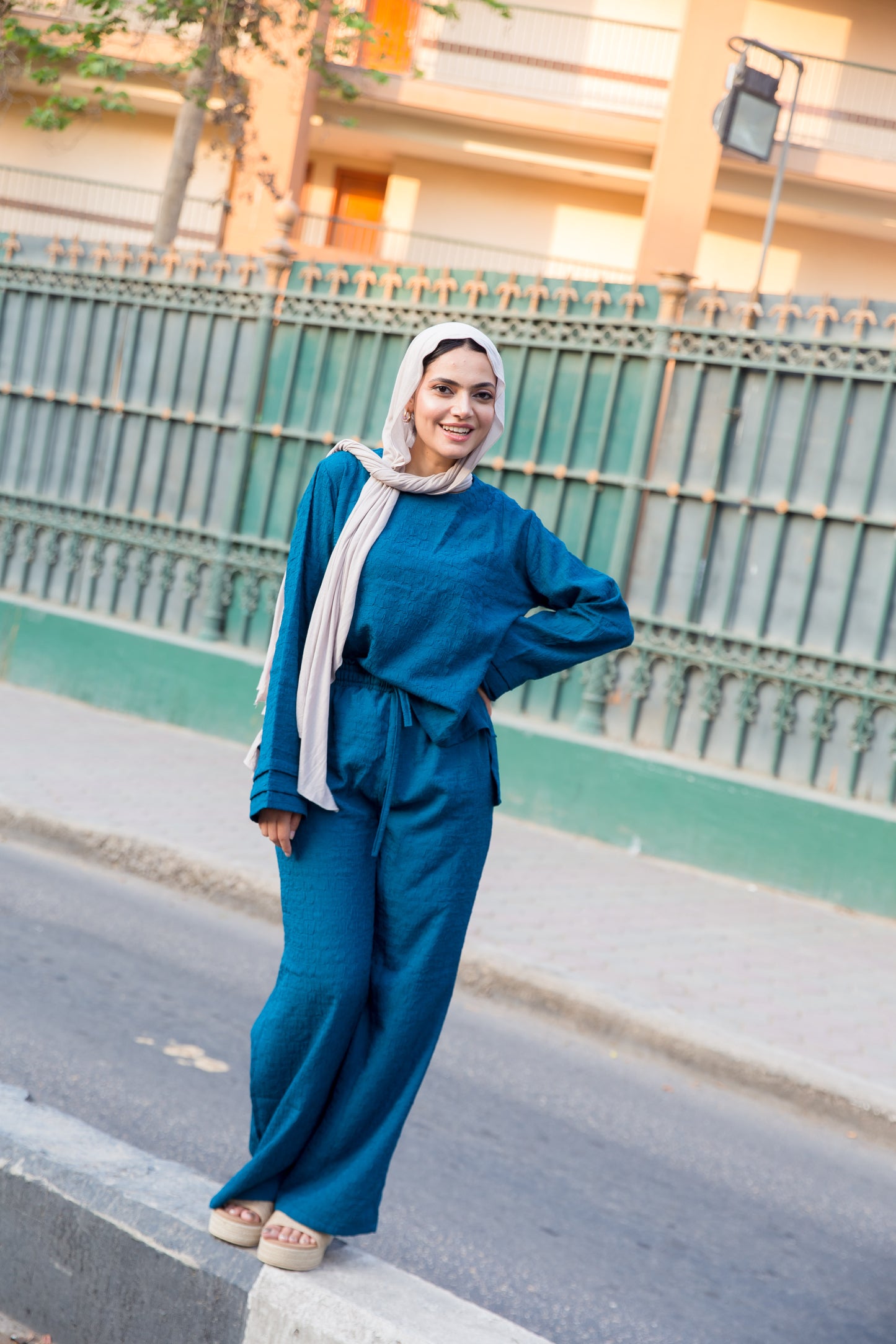 Easy to wear set in teal