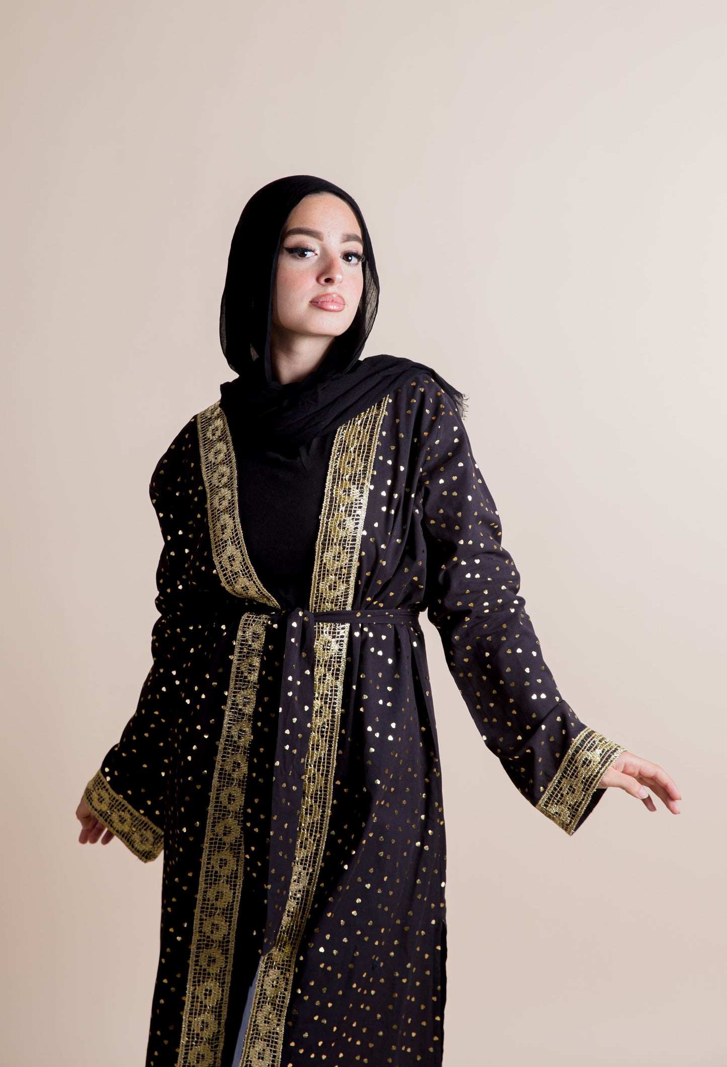 Hearts of gold kaftan in black