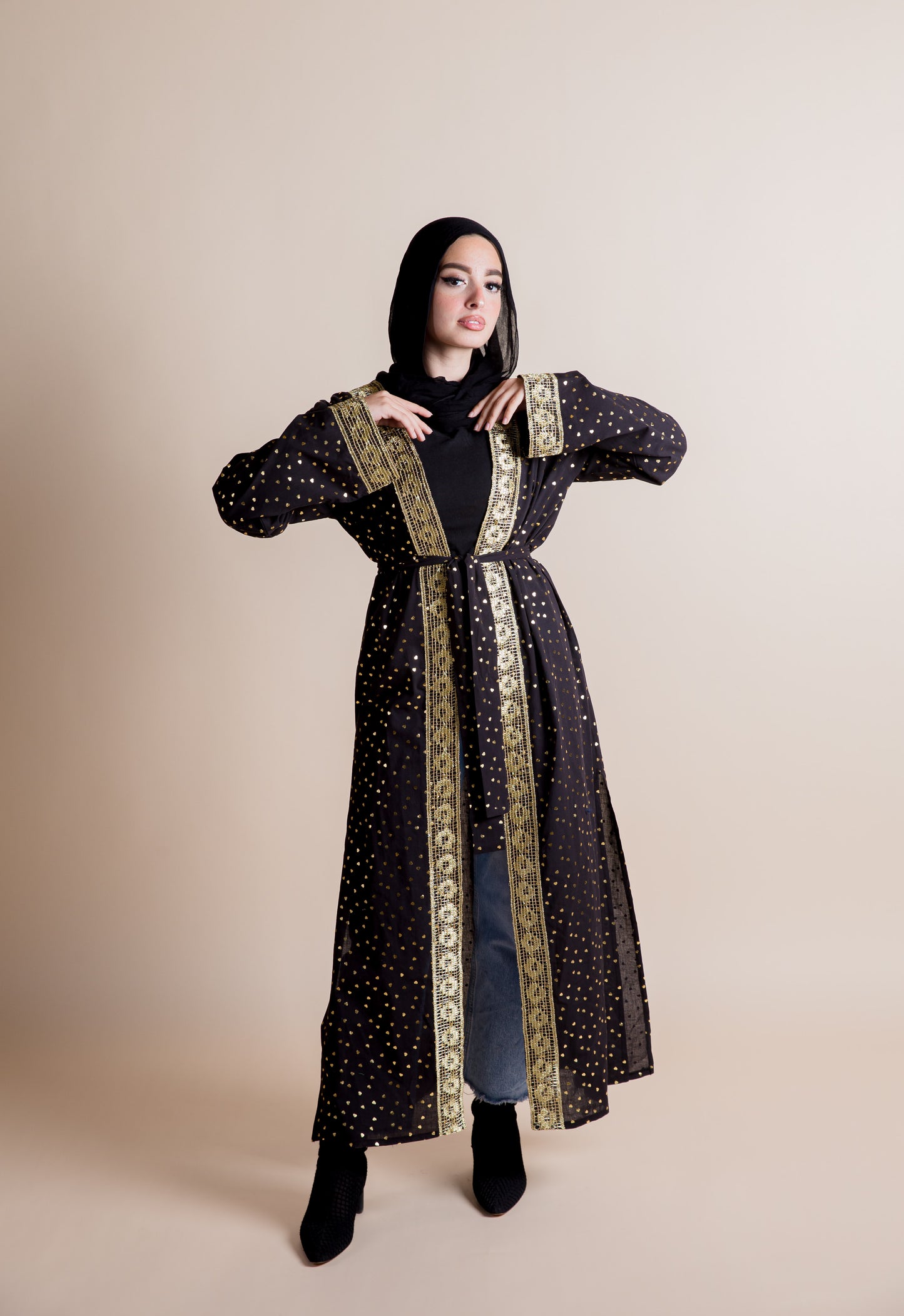 Hearts of gold kaftan in black