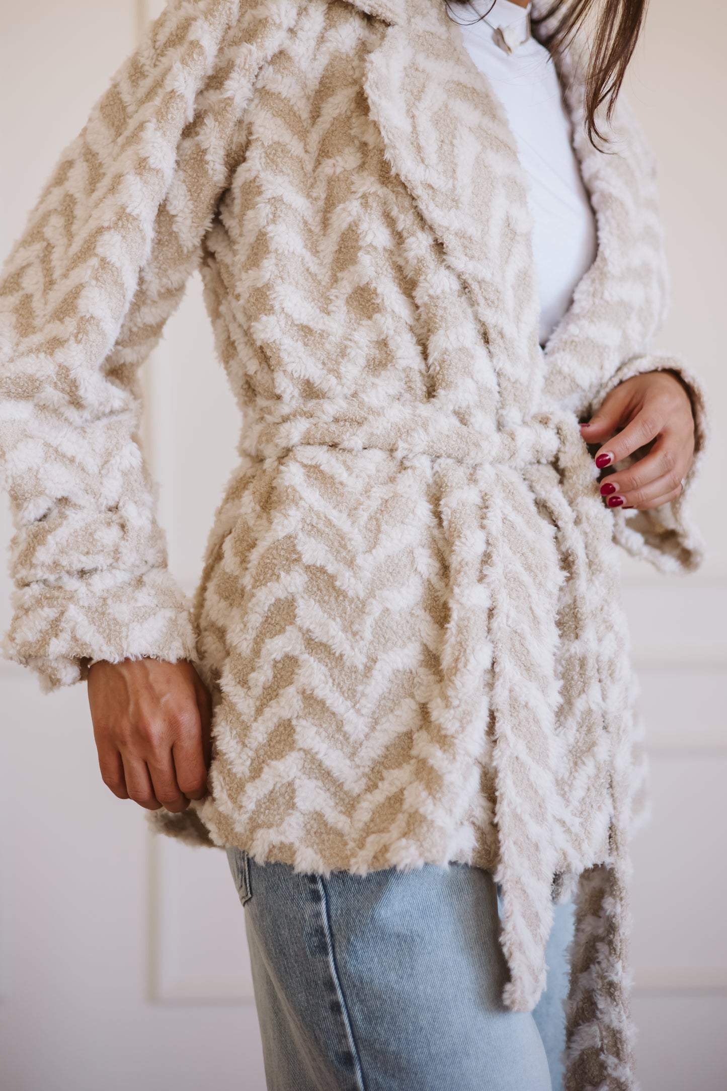 Faux fur jacket in beige x white