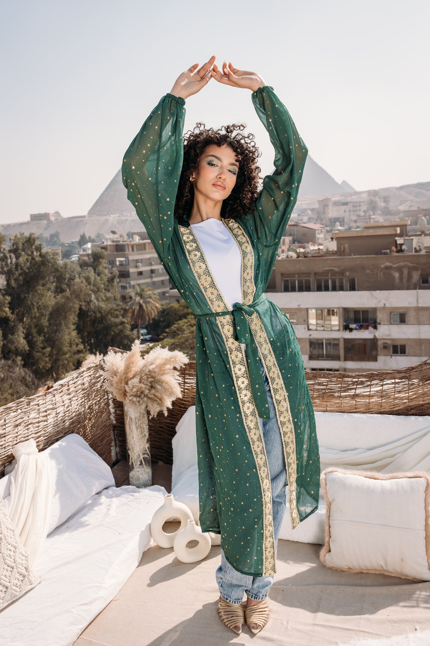 Leading lady stars kaftan in green (Pre order)