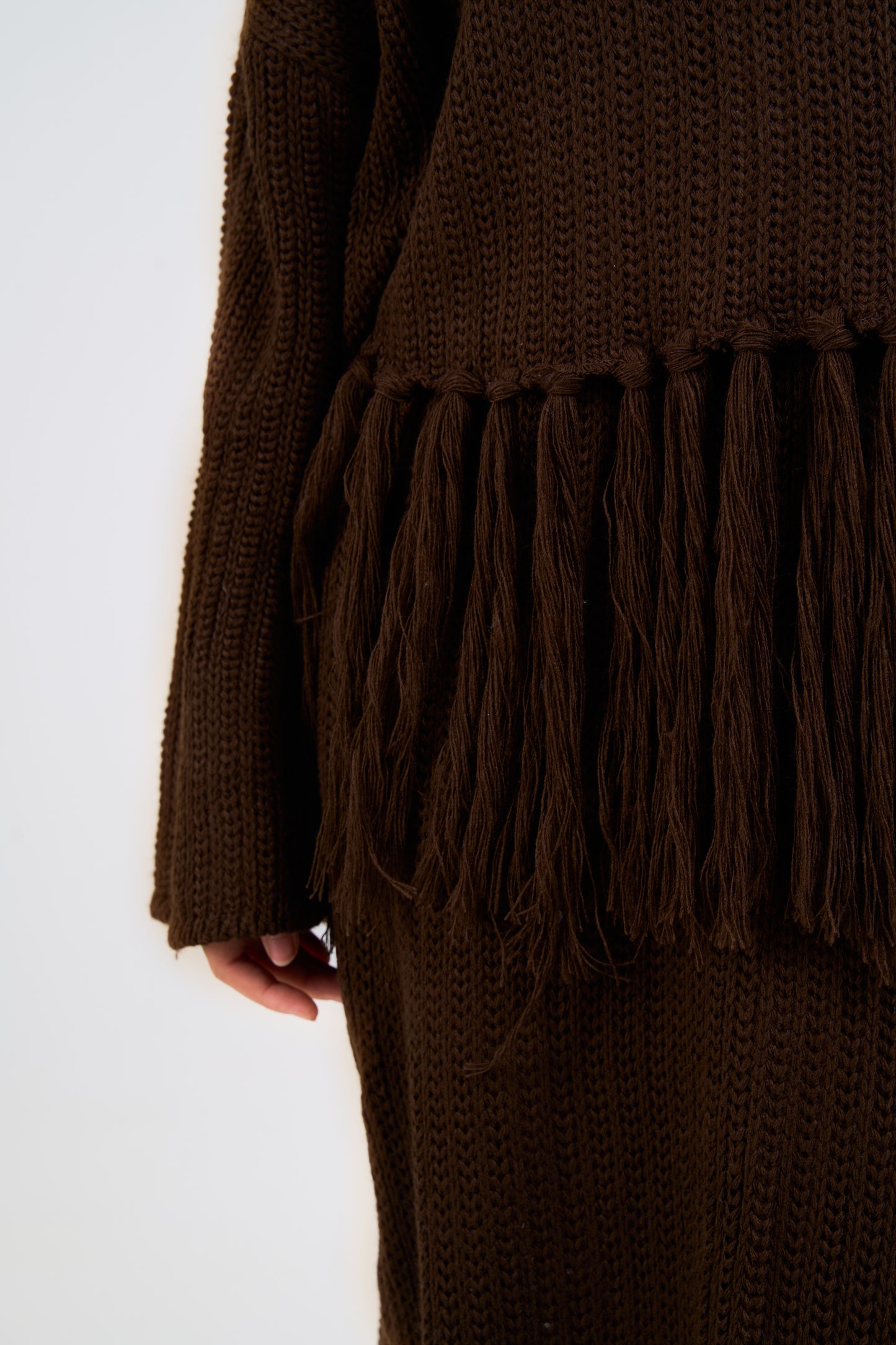 Tassel Flow set in brown