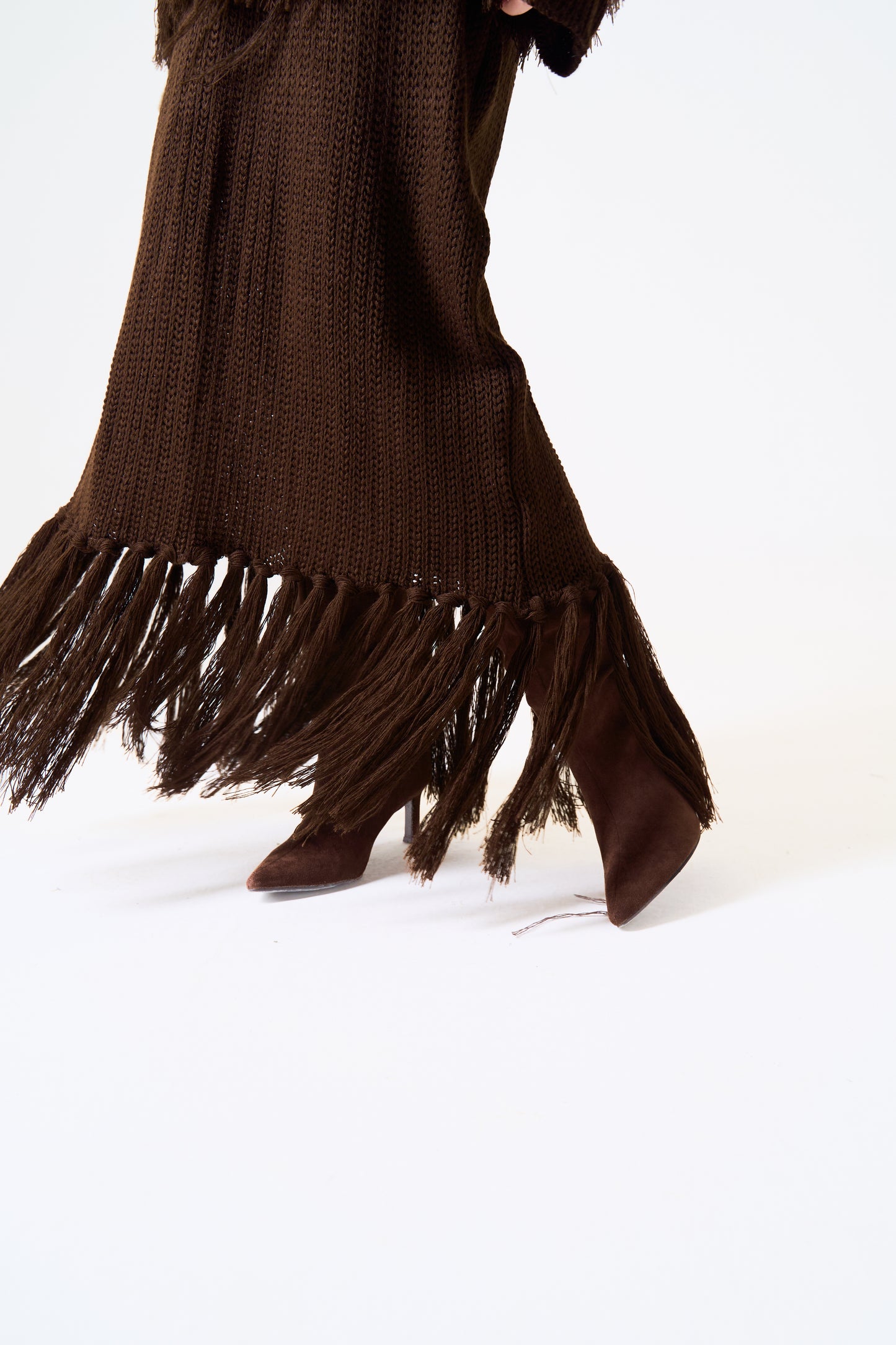 Tassel Flow set in brown