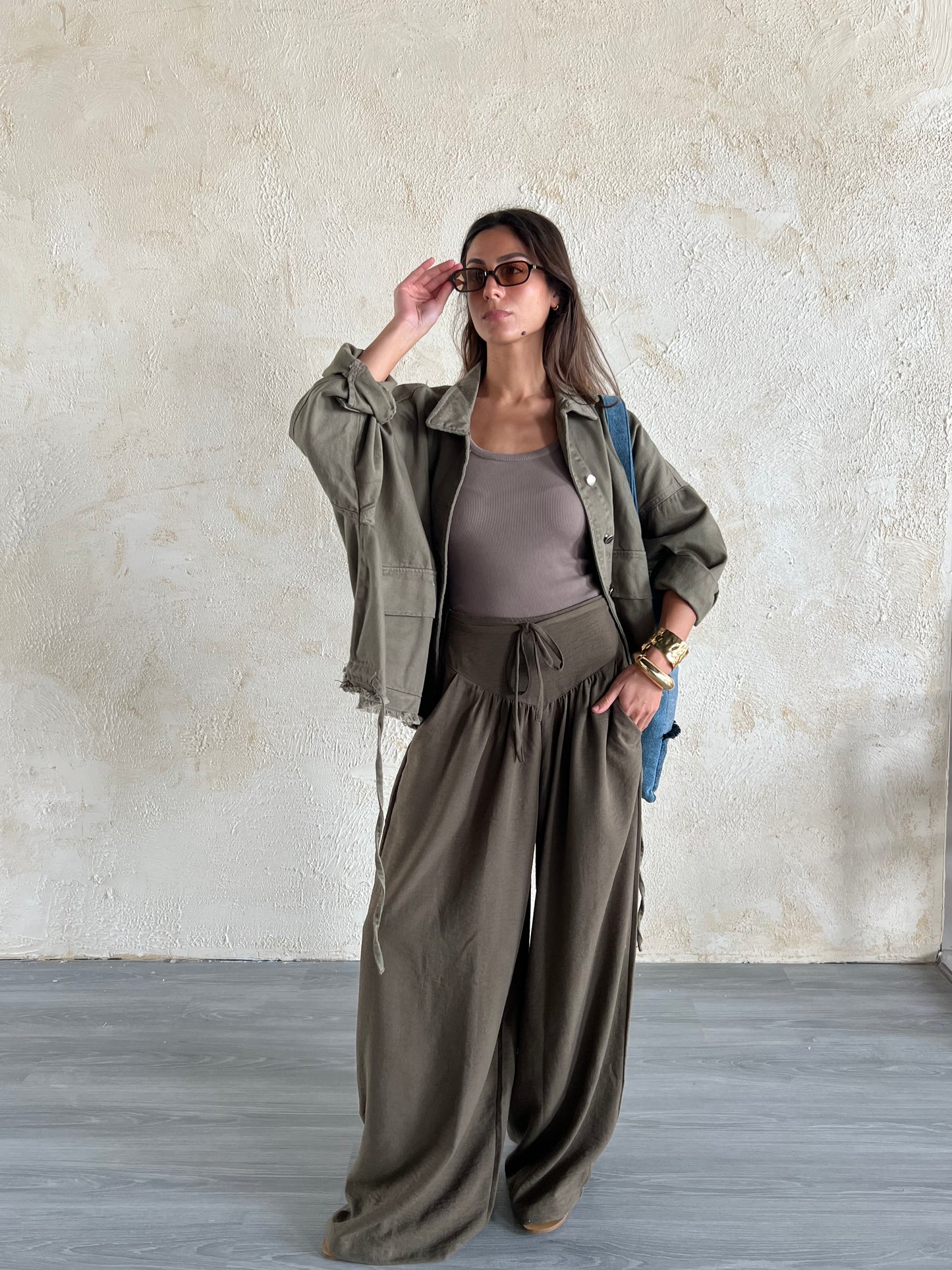 Snatched waist pants in olive