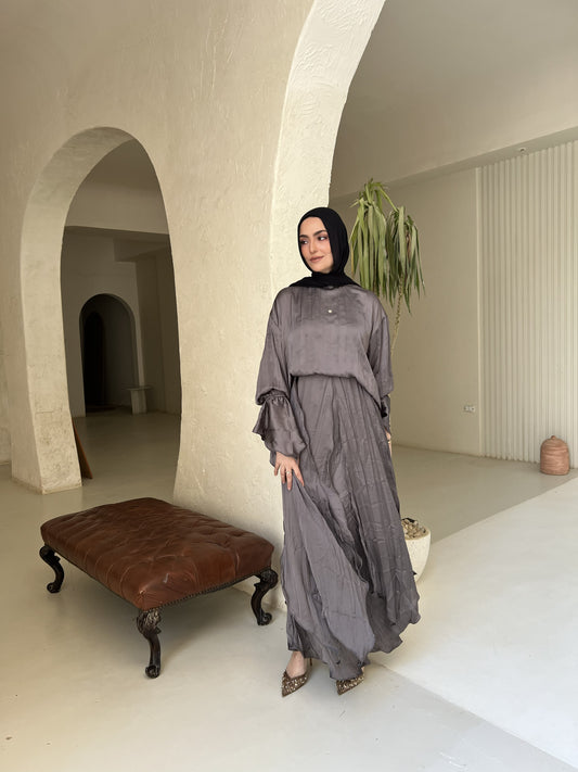 Satin plisse set in Silver