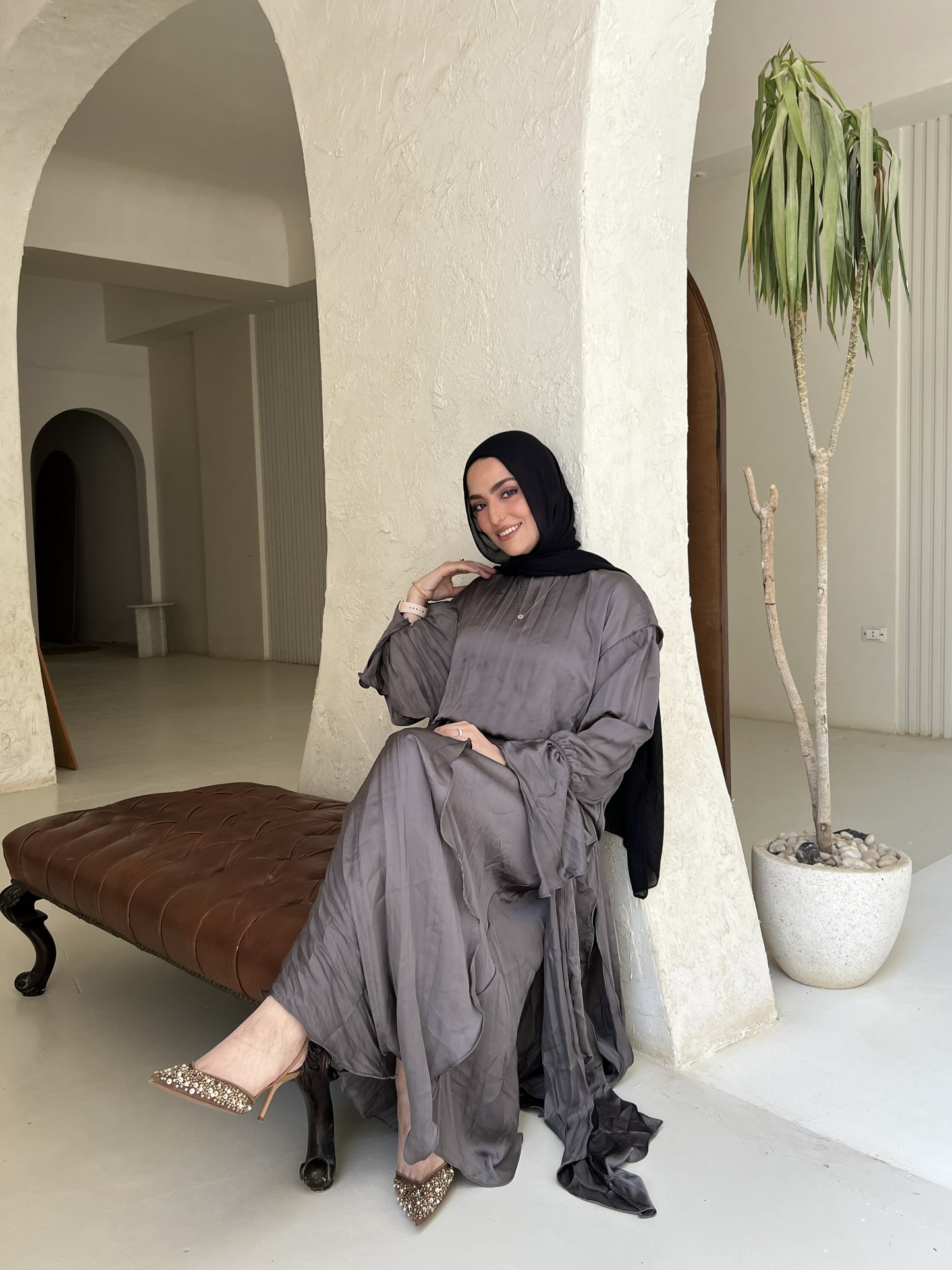 Satin plisse set in Silver