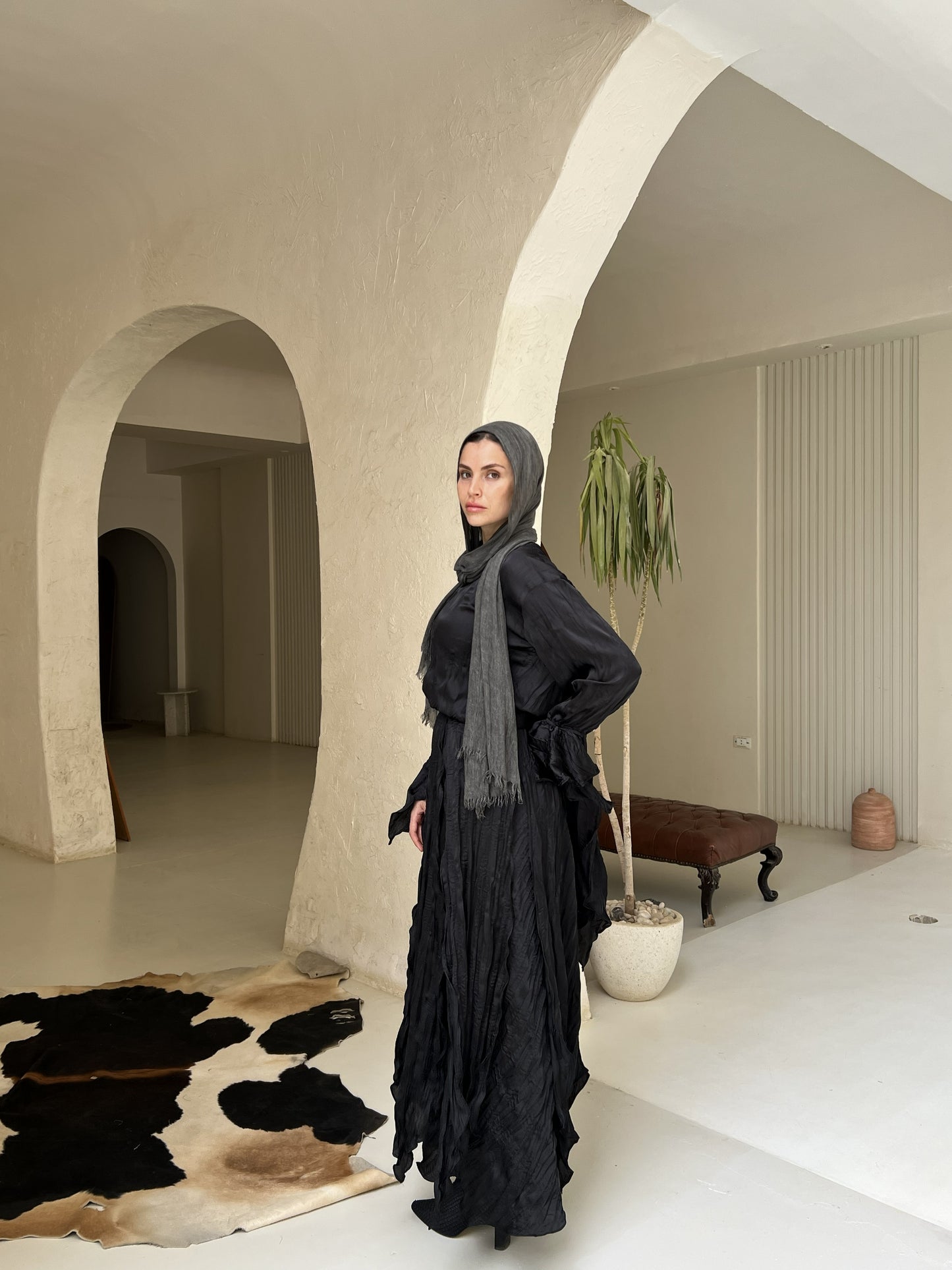 Satin plisse set in Black