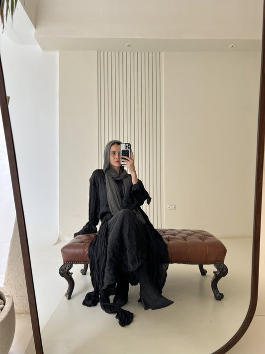 Satin plisse set in Black