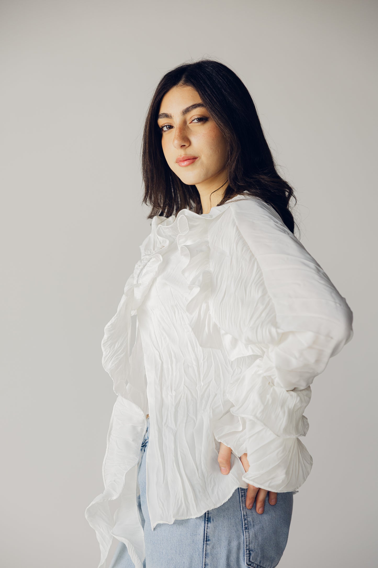 Ruffle top in white
