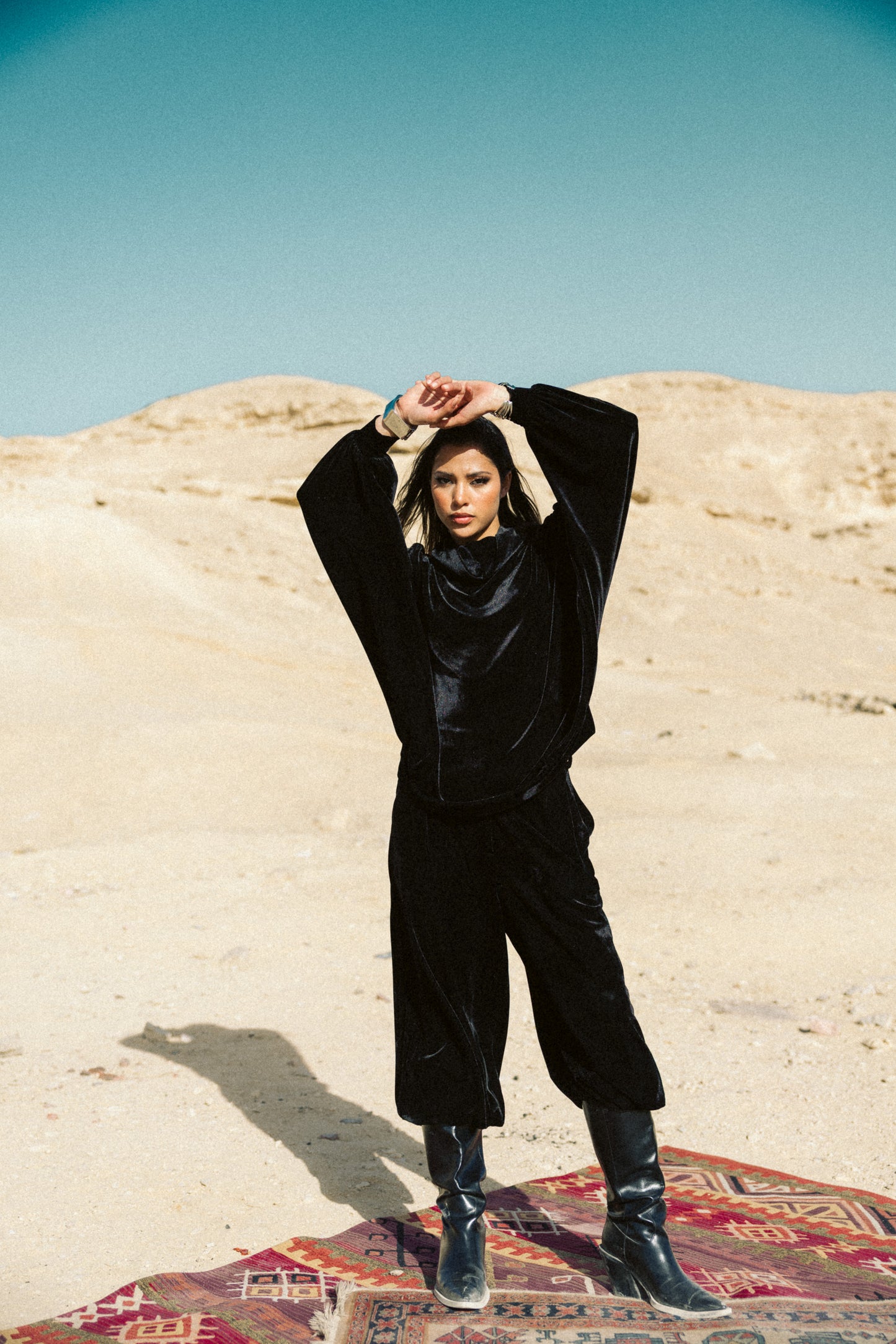 Velvet Cloud Set in Black