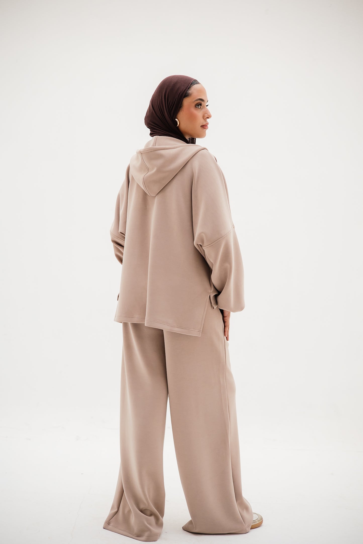 Soft Flow set in Mocha