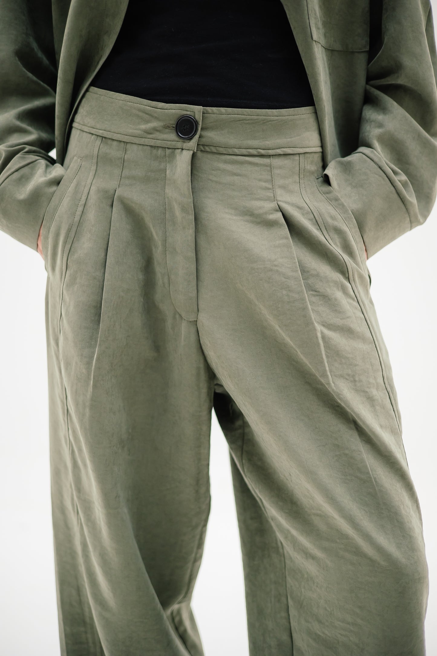 Soft Drape set in Olive