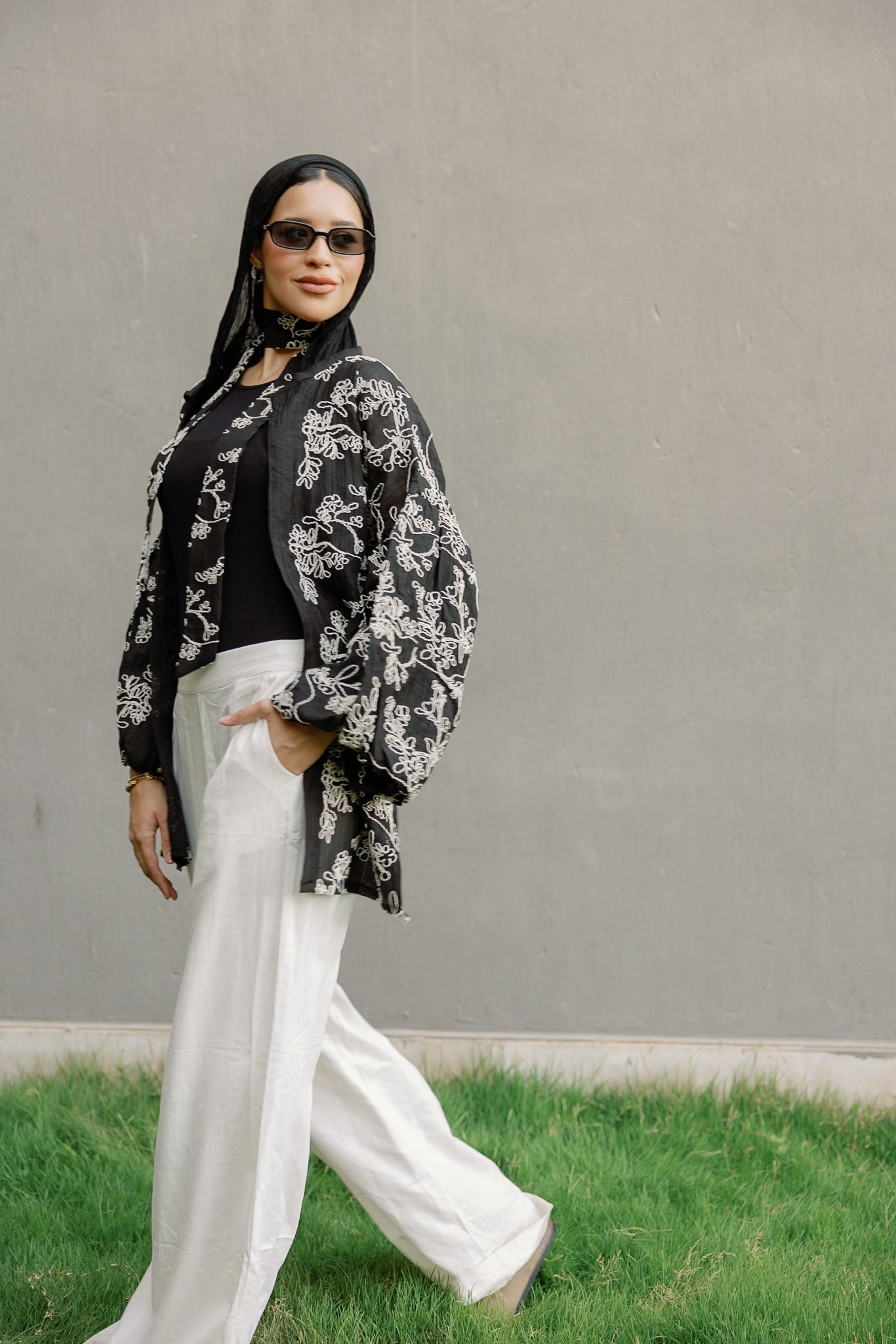 Puffy embroidered cardigan in Black